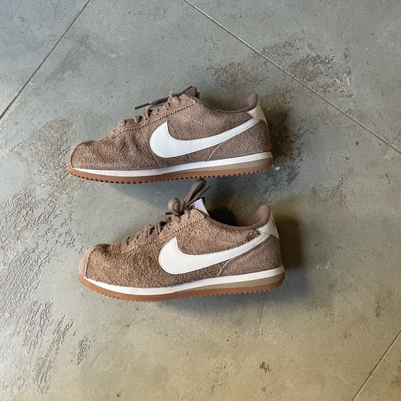 SOLD | Nike Cortez Vintage Suede Sneakers - Mink Brown/Gum Medium Brown - Picture 5 of 9